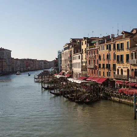 Riva Del Vin Boutique Hotel-2